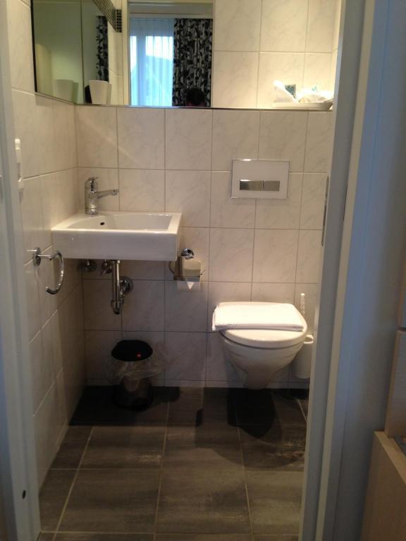 Central Hotel 3*